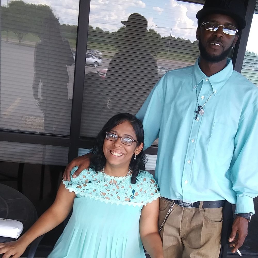 Meet your Posher, Candace